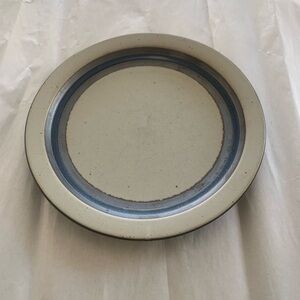 Otagiri HORIZON 8 1/2-Inch Stoneware Salad Plate. EUC